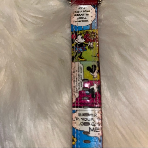 Disney watch by Seiko Minnie Mouse stainless steel red strap with comics - Picture 6 of 12